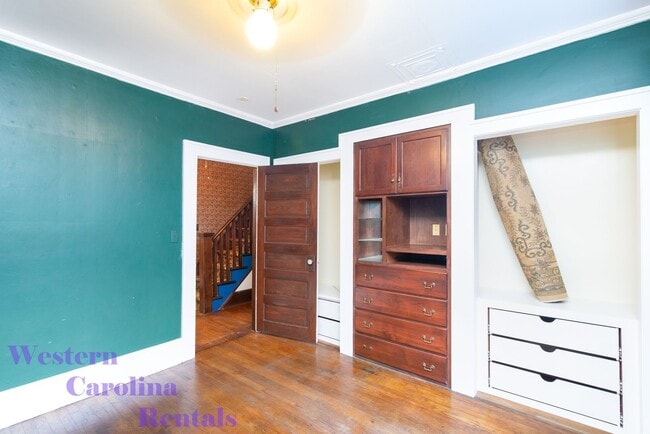 Building Photo - Historic House Looking over the beautiful Town of Sylva $1800