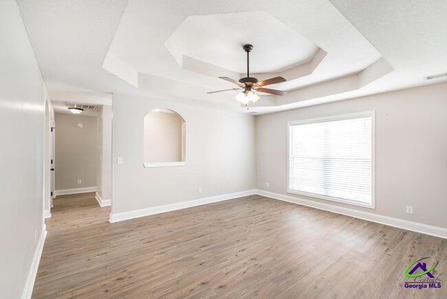 Building Photo - 510 Leisure Lake Dr