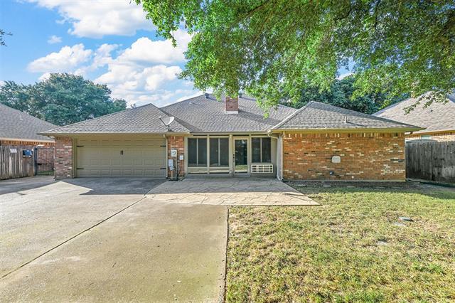 Building Photo - 2204 Sapphire Dr