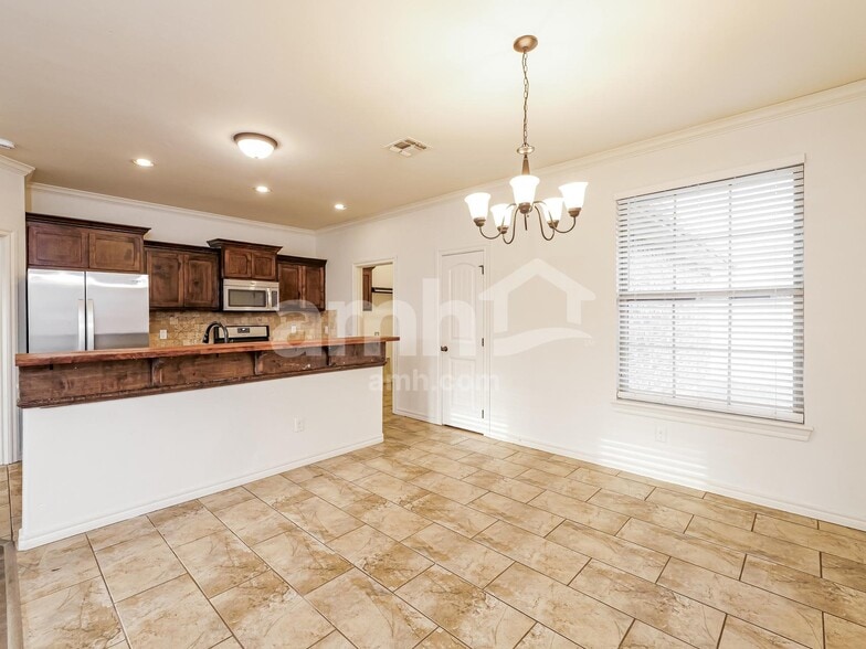 Building Photo - 4800 Limestone Dr
