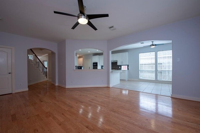 Building Photo - 3238 Enclave Ln