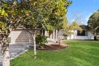 Building Photo - 12165 Rockford St