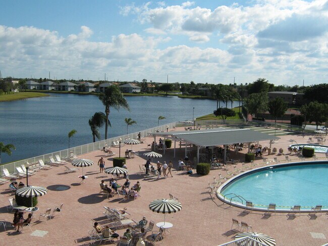 Building Photo - 15469 Lakes of Delray Blvd
