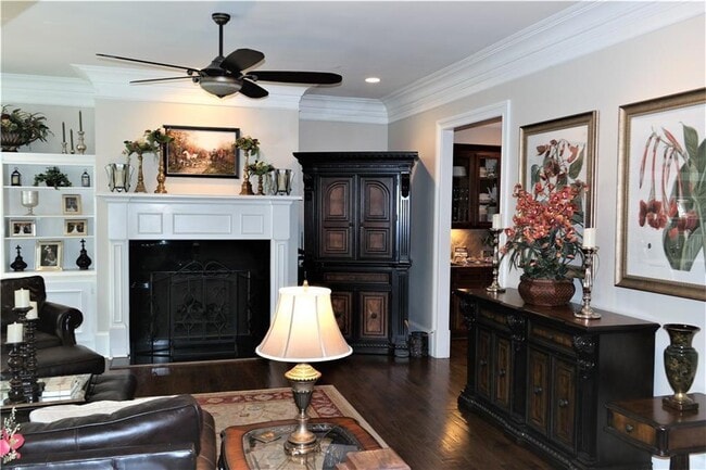 Building Photo - 3475 Roxboro Rd NE