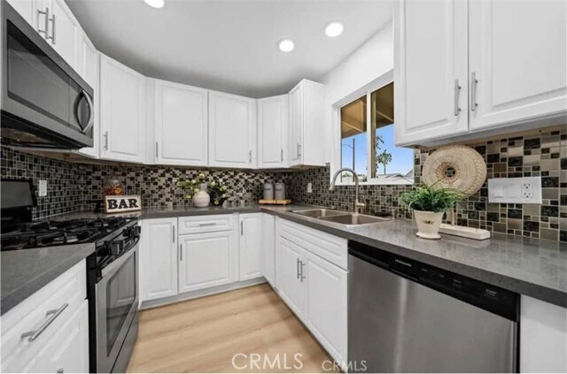 Building Photo - 1065 S Prospero Dr