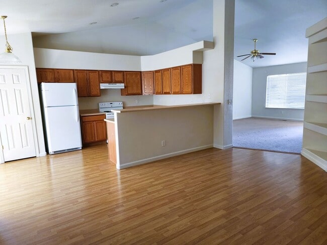 Building Photo - Now Available -  4bedroom home in Fallon! Schedule future tour to view home. Move in special!