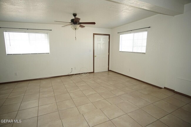 Building Photo - 8300 Mt Everest Dr