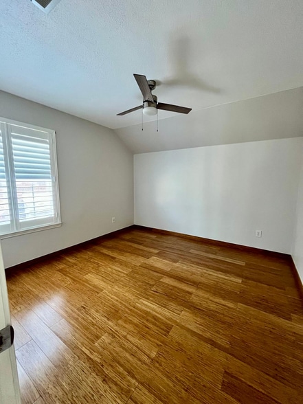 Building Photo - 3109 Glenmere Ct