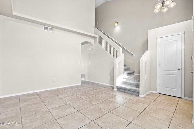 Building Photo - 3261 Garden Point Dr