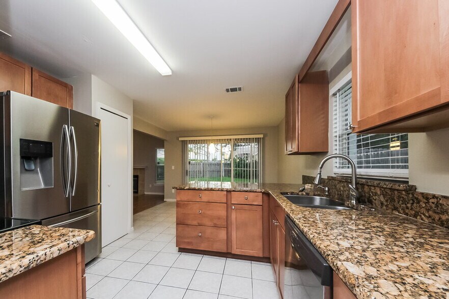 Building Photo - 12618 Oldcastle Dr