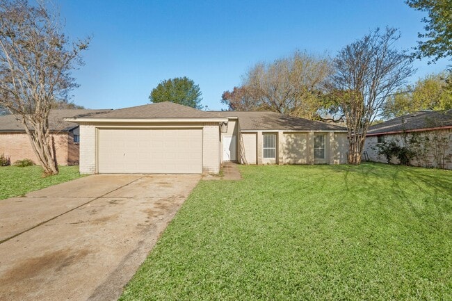 Building Photo - 24030 Silversmith Ln