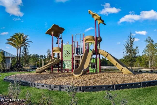 Building Photo - 10961 Stapleton Dr