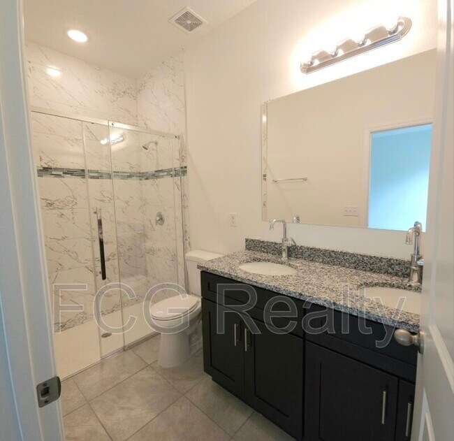 Building Photo - 464 Marion Oaks Dr