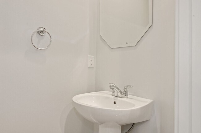 Building Photo - 3 bedroom 2.5 bathroom TownHome // Brookland//Garage Parking & Rooftop Deck