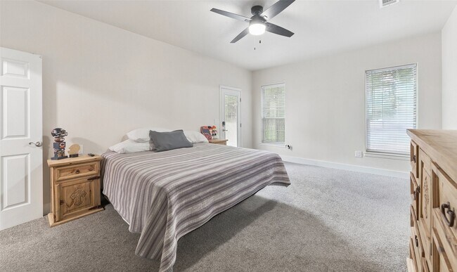 Building Photo - 109 Enchanted Dr