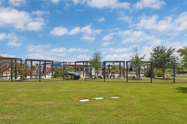 Building Photo - 7608 Bluebell Ln