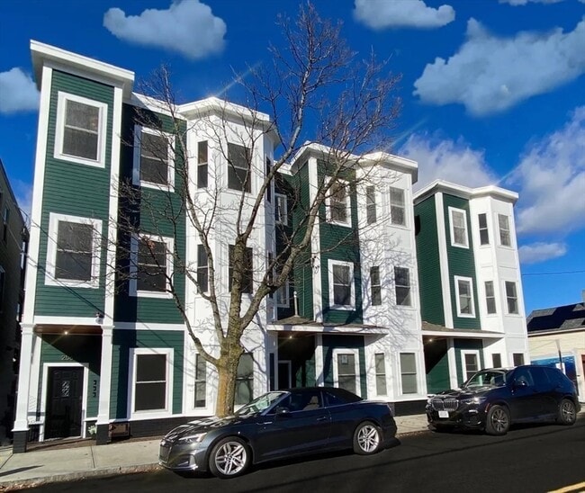 Building Photo - 258 Bremen St