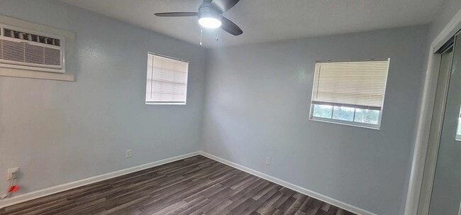 Building Photo - 637 Stiles Ave