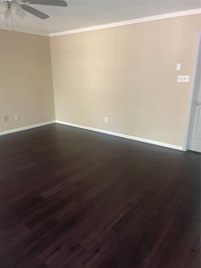 Building Photo - 43 N Pathfinders Cir