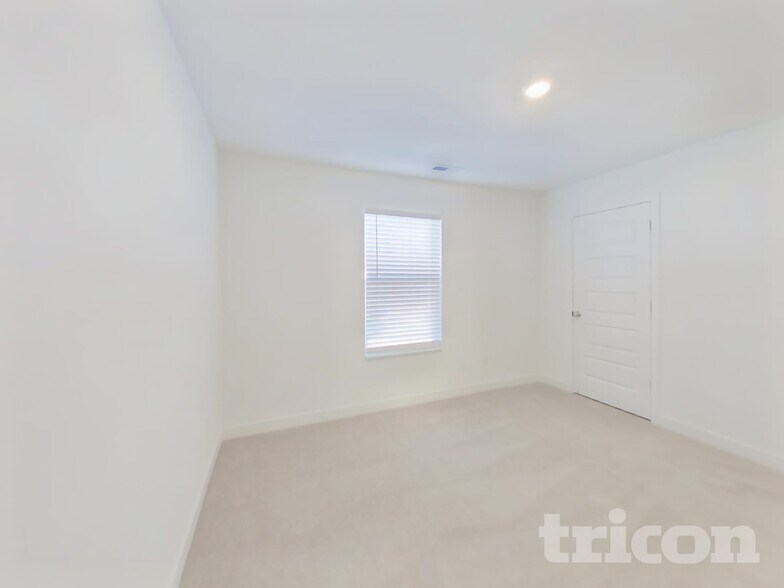 Building Photo - 11835 Moorfield Ln