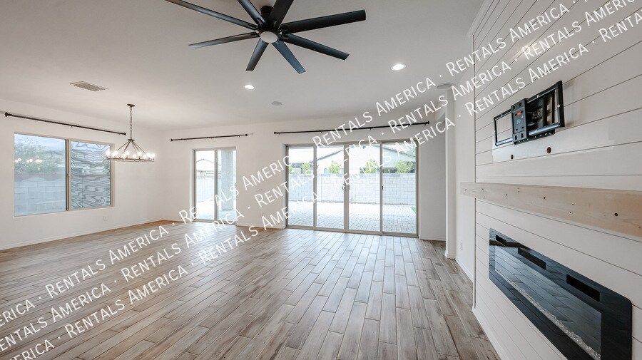 Building Photo - 19060 Rancho Dr