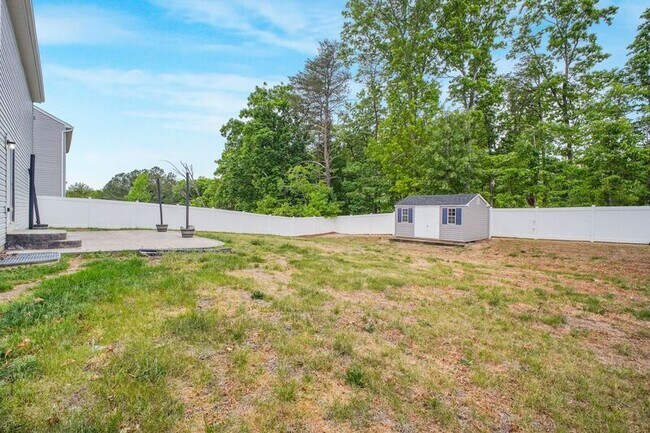 Building Photo - 128 Harper Ln