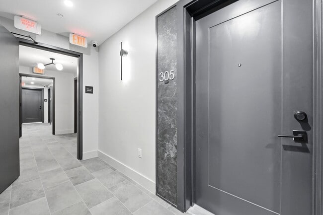 Building Photo - 337 Johnston Ave