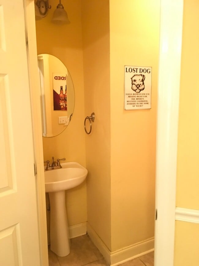 Building Photo - 61 Snow Mass Cove