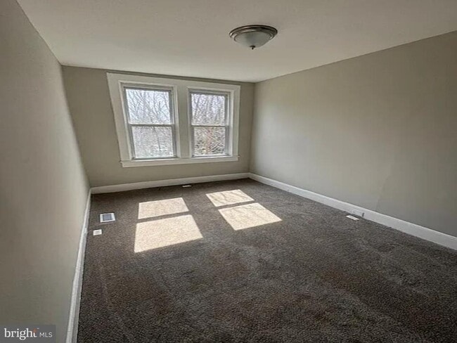 Building Photo - 3617 W Garrison Ave