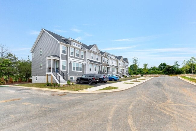 Building Photo - 2232 Leeham St