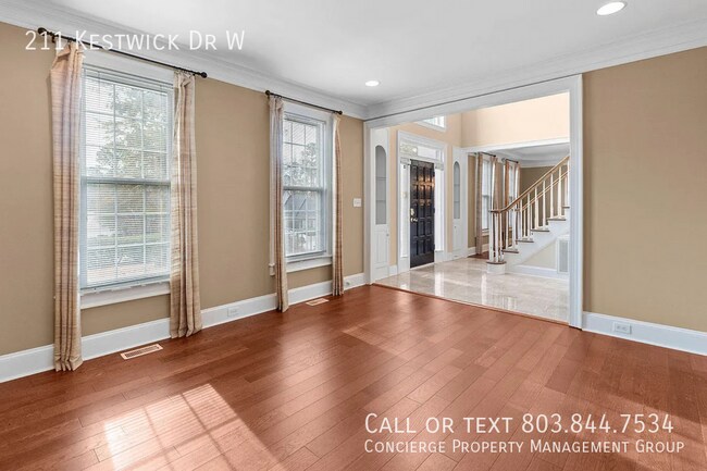 Building Photo - 211 Kestwick Dr W