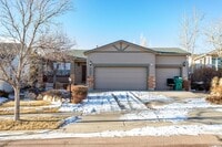 Building Photo - Beautiful Ranch in Pine Creek!