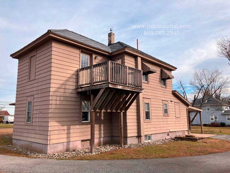 Building Photo - 685 Egg Harbor Rd