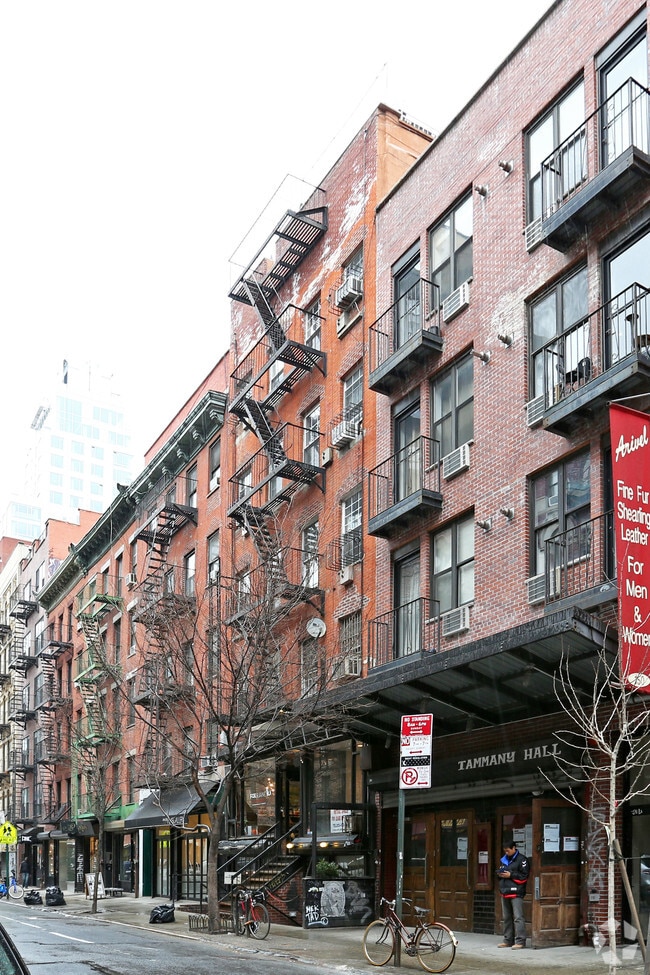 Primary Photo - 154 Orchard Street