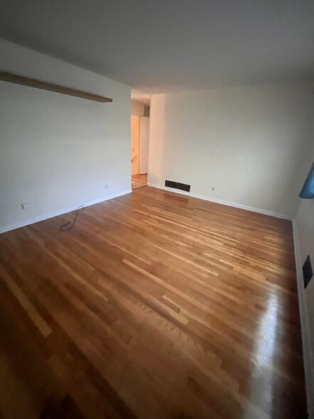 Building Photo - 1431 Southland Vista Ct NE