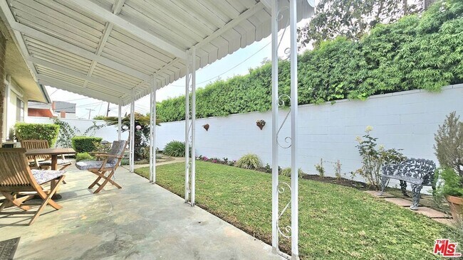 Building Photo - 4725 Purdue Ave