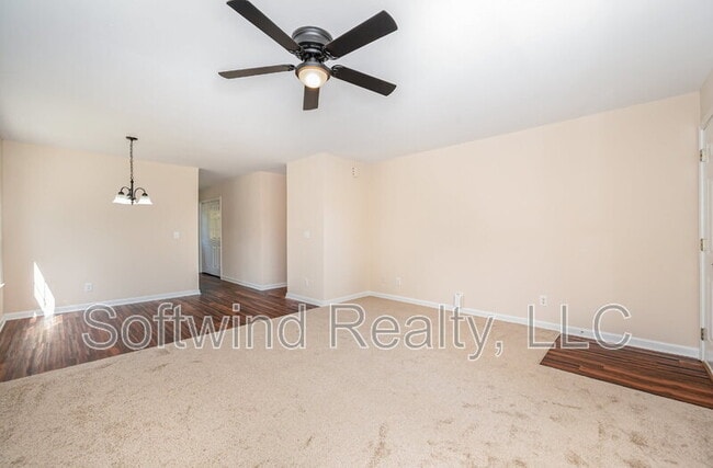 Building Photo - 1348 Hillside Dr
