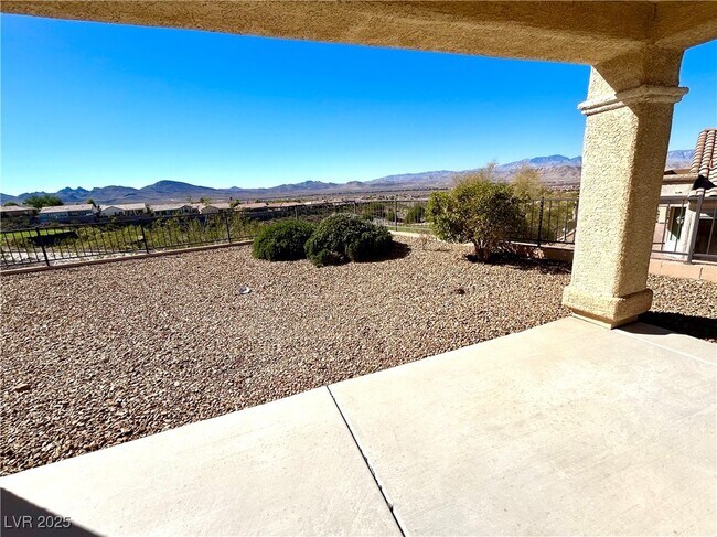 Building Photo - 2487 Hardin Ridge Dr