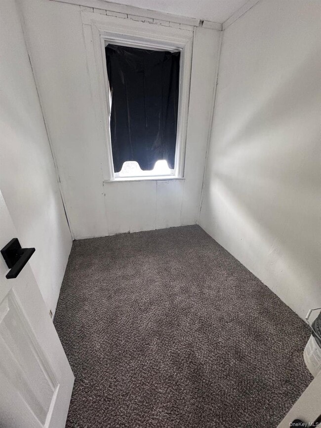 Building Photo - 20 Sycamore St