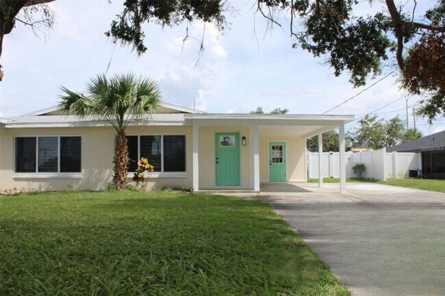 Primary Photo - 6013 Fortune Pl