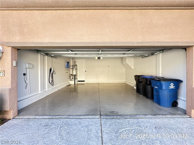 Building Photo - 11370 Merado Peak Dr
