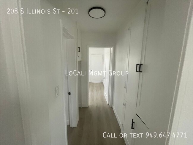 Building Photo - 208 S Illinois St