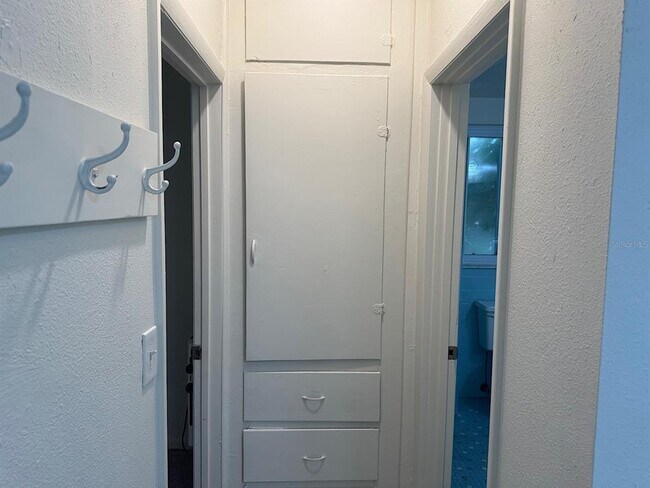 Building Photo - 424 Wildwood Way