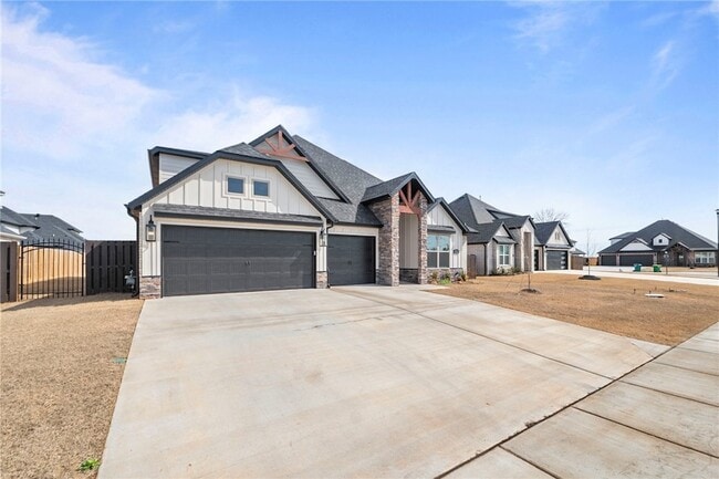 Building Photo - 1110 Montieri Dr