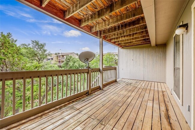 Building Photo - 169 Comanche Dr