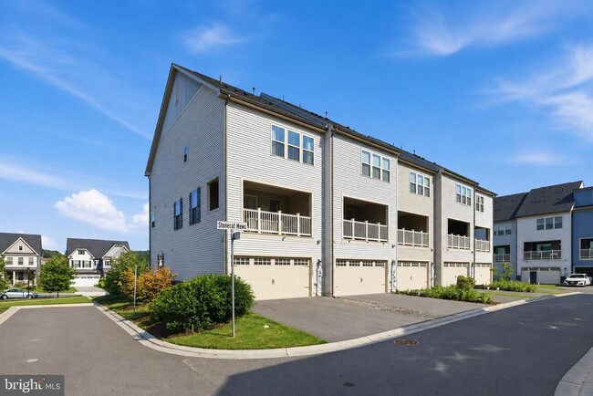 Building Photo - 10120 Stonecat Ct