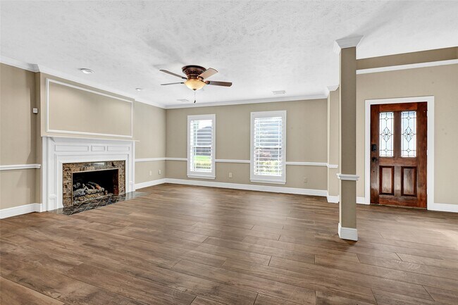 Building Photo - 19810 Bambiwoods Ct