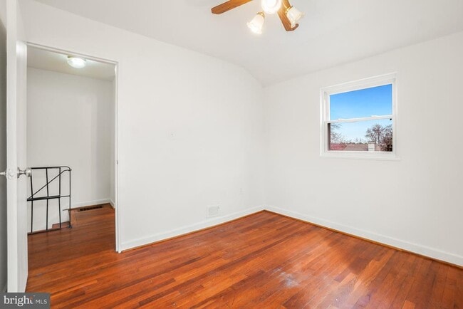 Building Photo - 6212 Carters Ln