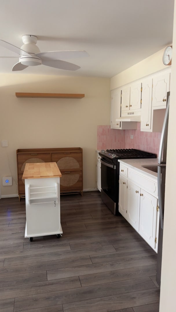 Building Photo - 6828 N Northwest Hwy