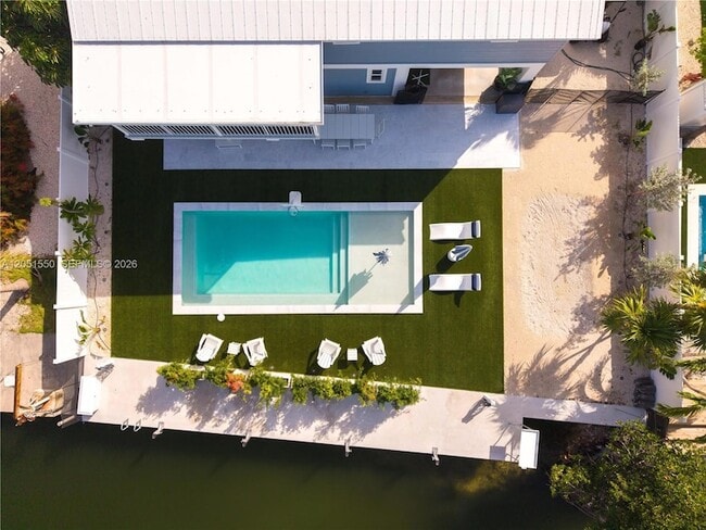 Building Photo - 129 Nautilus Dr